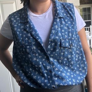 Floral Sleeveless Button Down Shirt
